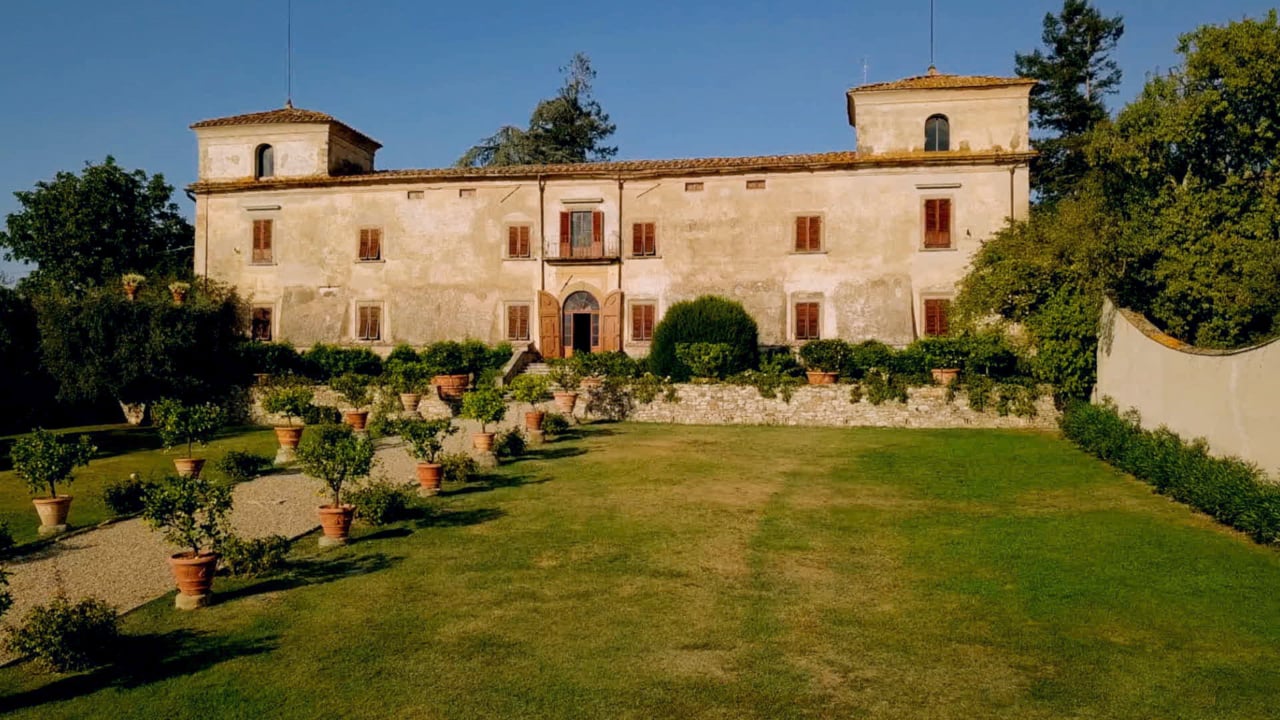 A Multicultural Jewish Wedding at Villa Medicea di Lilliano, Tuscany