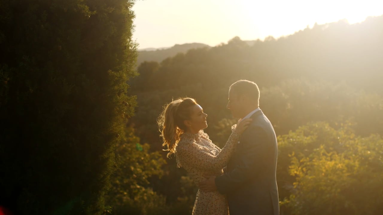 Un Matrimonio Elegante con Abito Bianco & Nero nel Chianti, Toscana