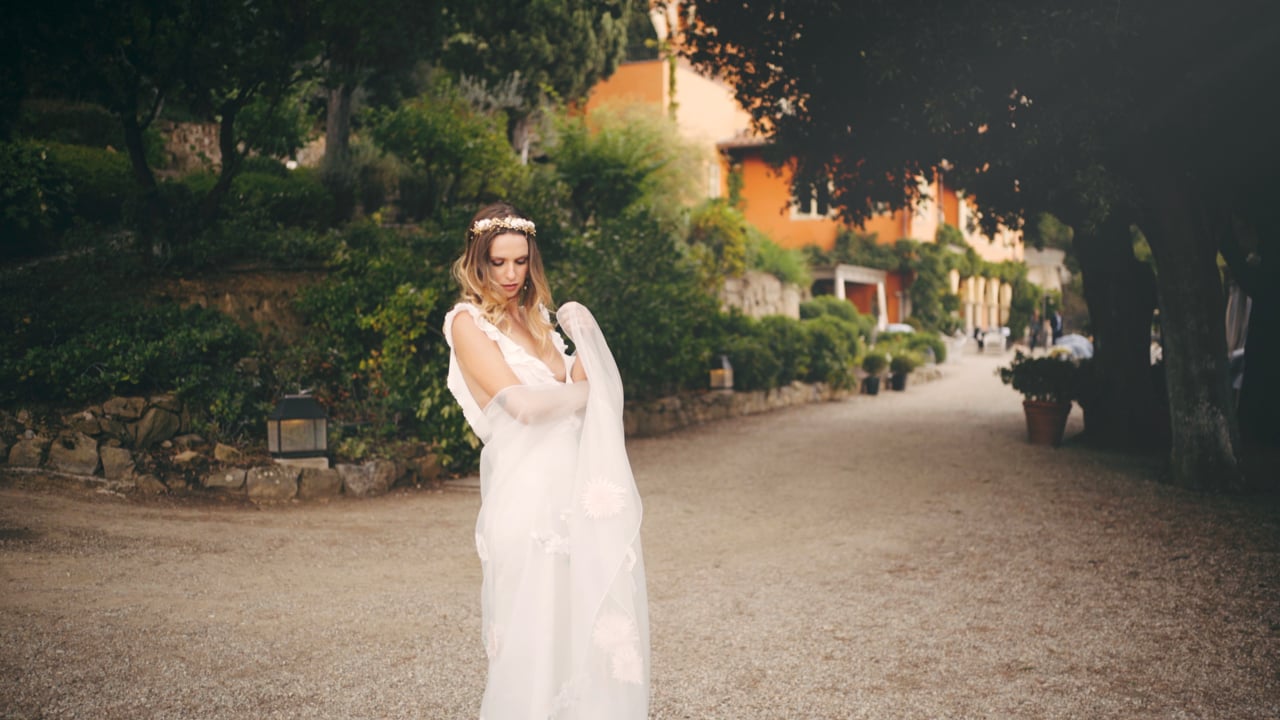 A Romantic Styled Shoot at Villa Le Fontanelle, Florence